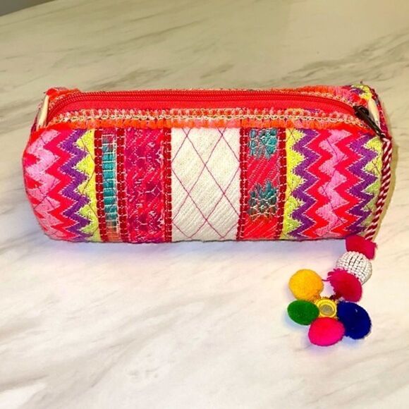 Love Stich Boho Colorful Pom Pom Tassels Accessory Bag - Picture 1 of 11